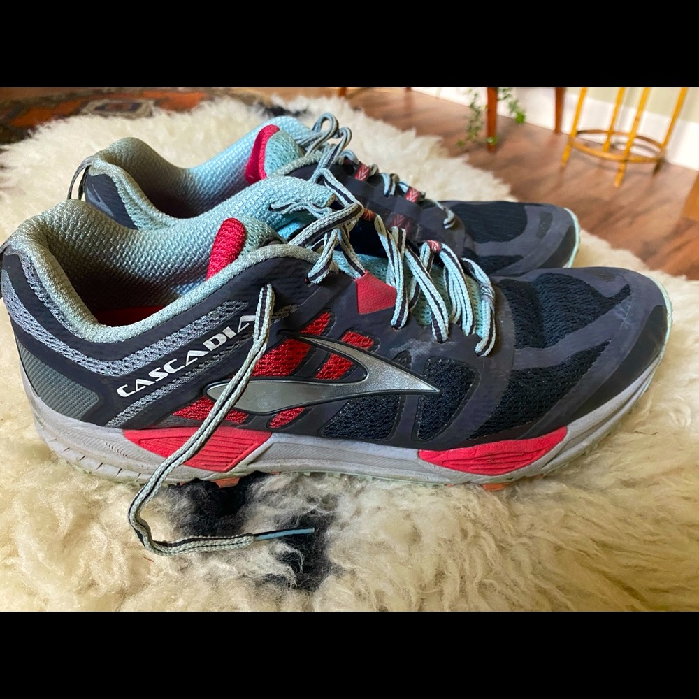 Brooks Cascadia Shoe